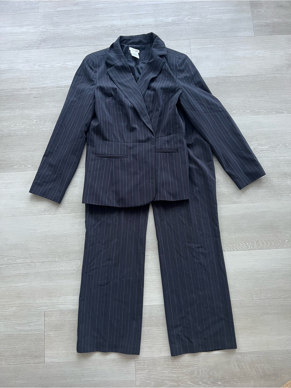 East 5th Navy Pinstripe Pant Suit Set Size 10/12